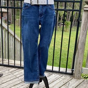 Silver Jeans Co Denim Capris